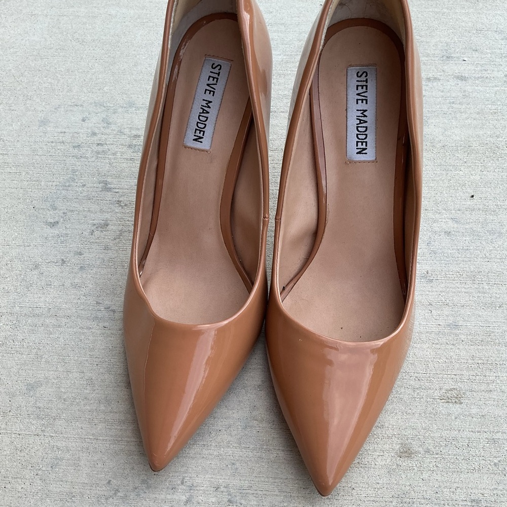 Steve Madden Women's nude/light brown Heels